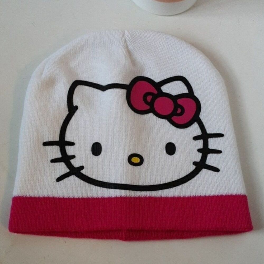 Hello Kitty Sanrio Winter Beanie Hat